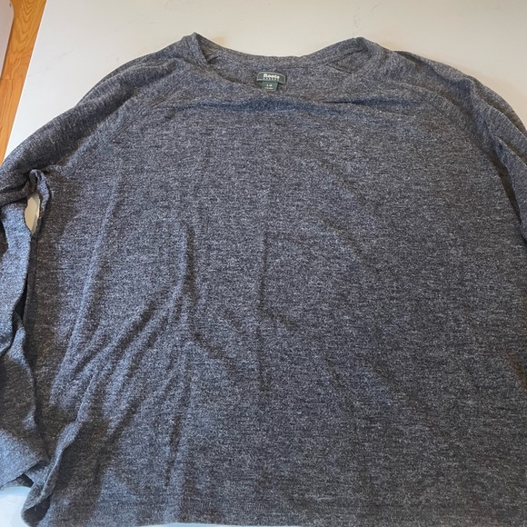 Long sleeved Roots Top - Picture 2 of 4